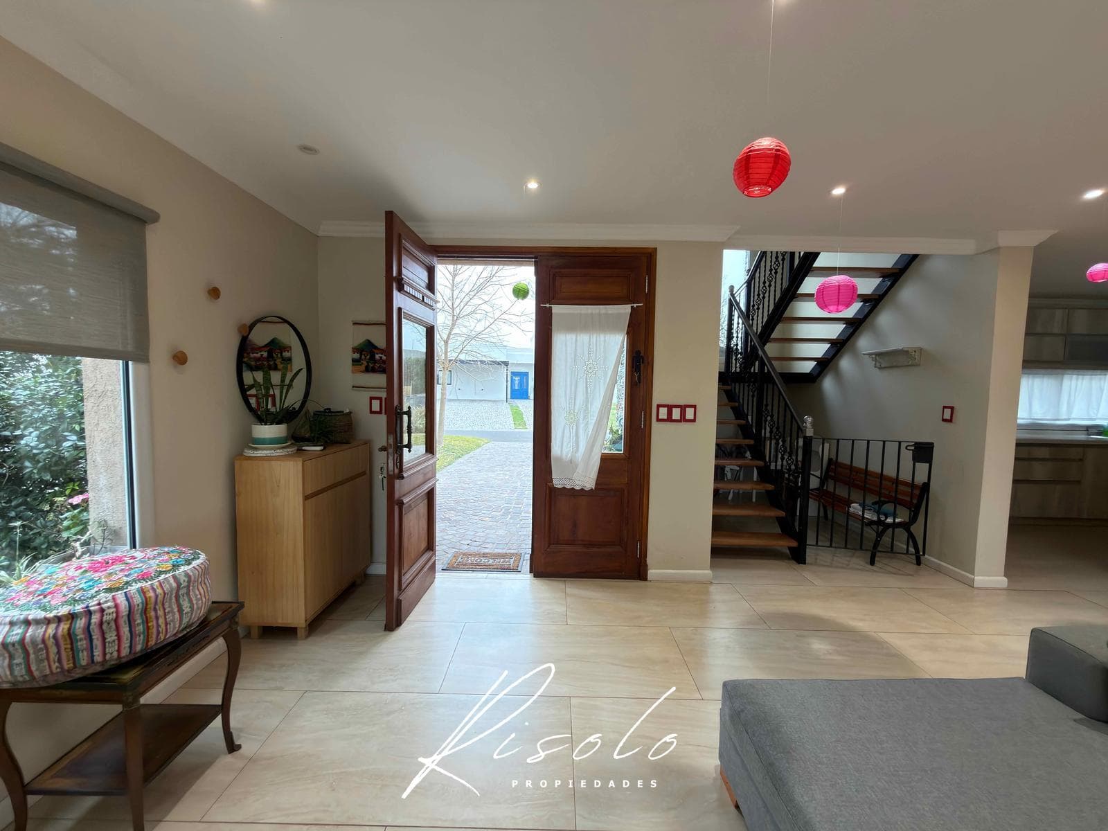 Casa en Venta y/o Alquiler, en Barrio Cerrado, Pileta. 3 dormitorios. Galeria. Escobar