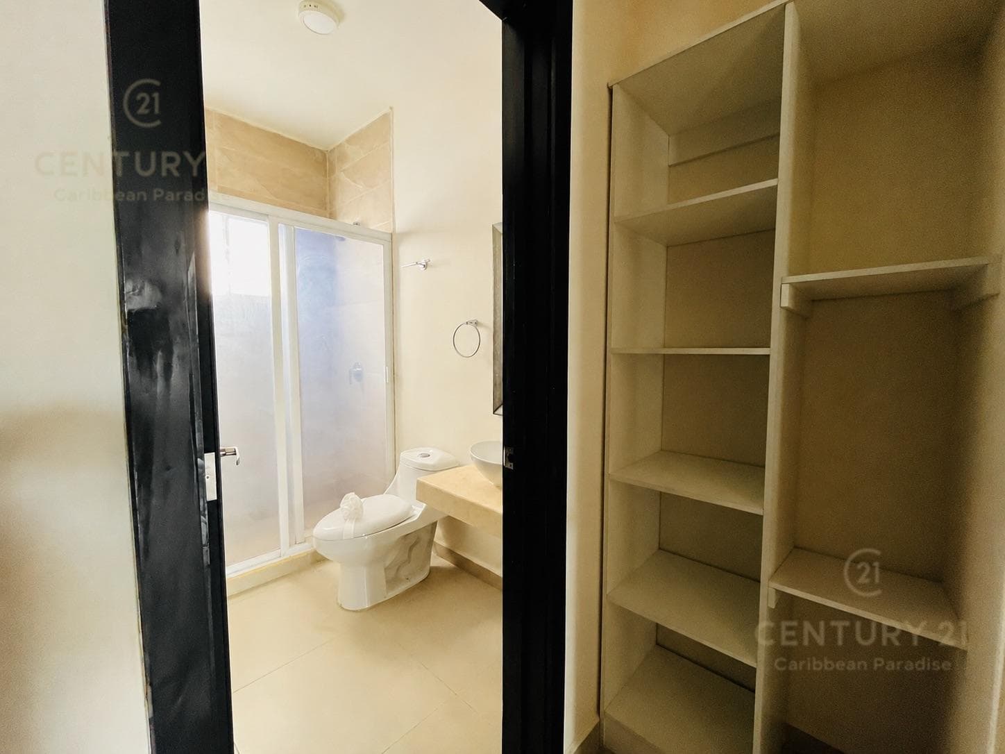 3-Bedroom House for Sale in Selvanova Coto 4B, Playa del Carmen P4589