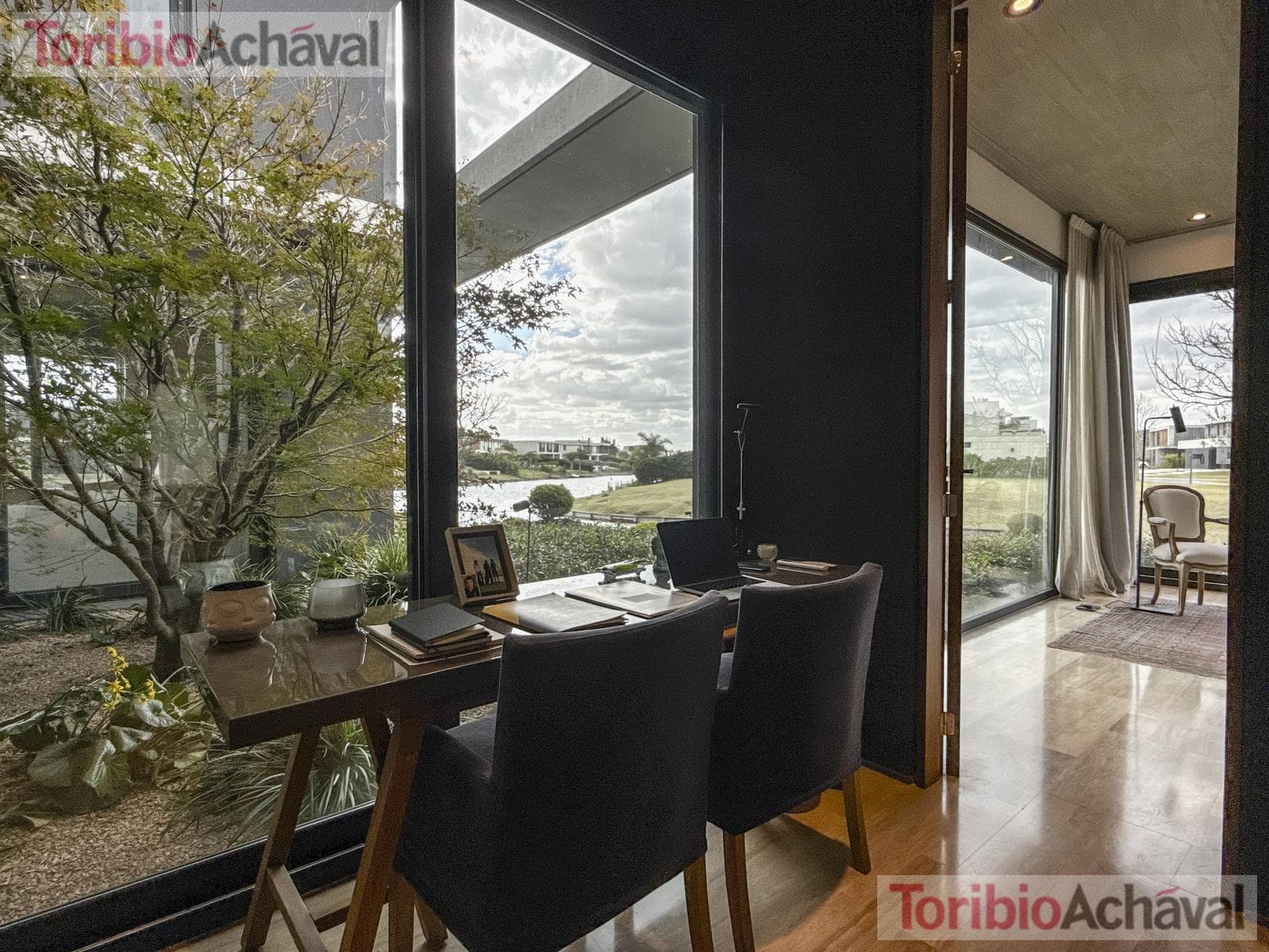 Lakefront home for sale, designed to let you enjoy the scenery of Virazon, 8 rooms (watch video)