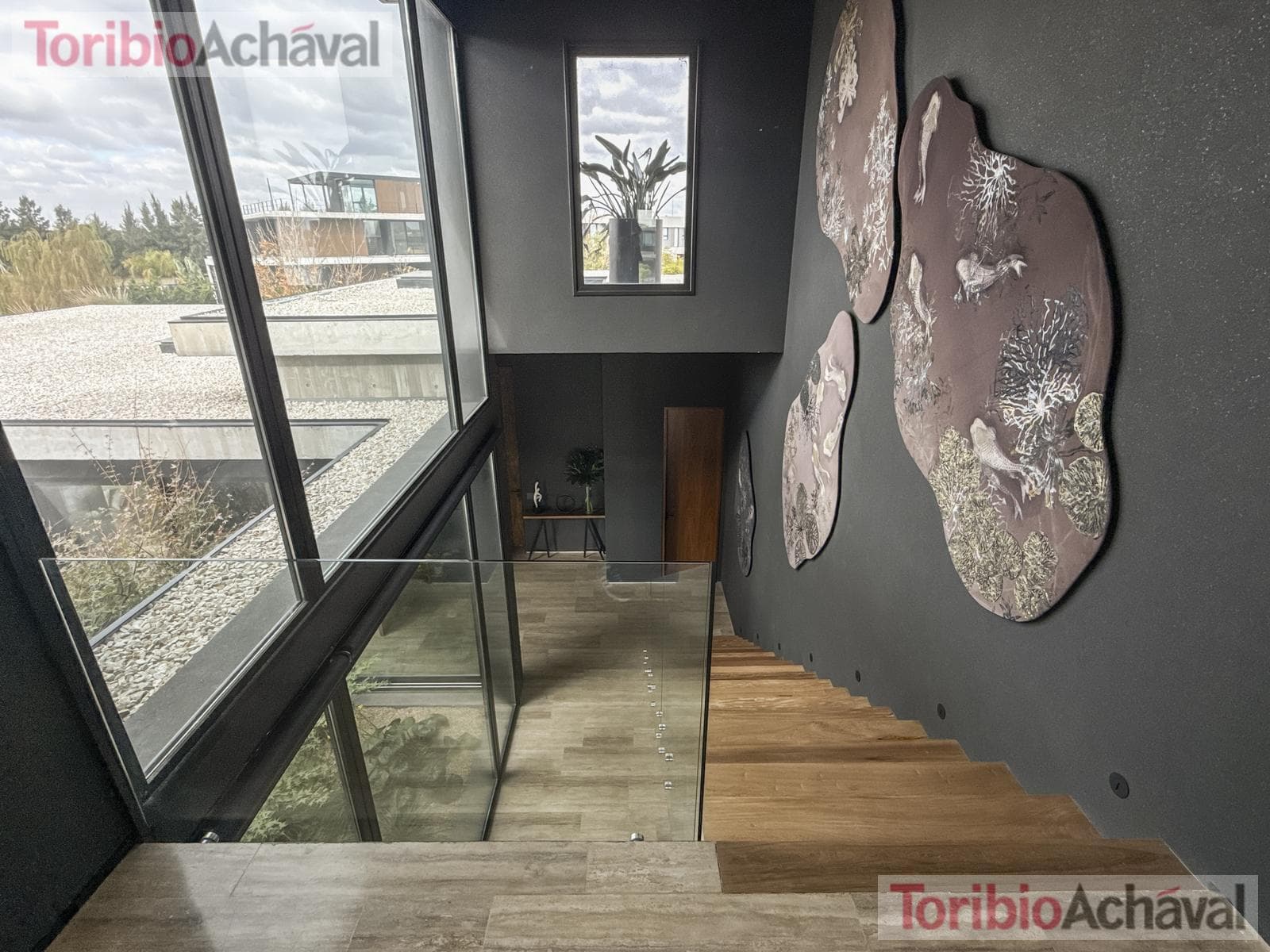 Lakefront home for sale, designed to let you enjoy the scenery of Virazon, 8 rooms (watch video)