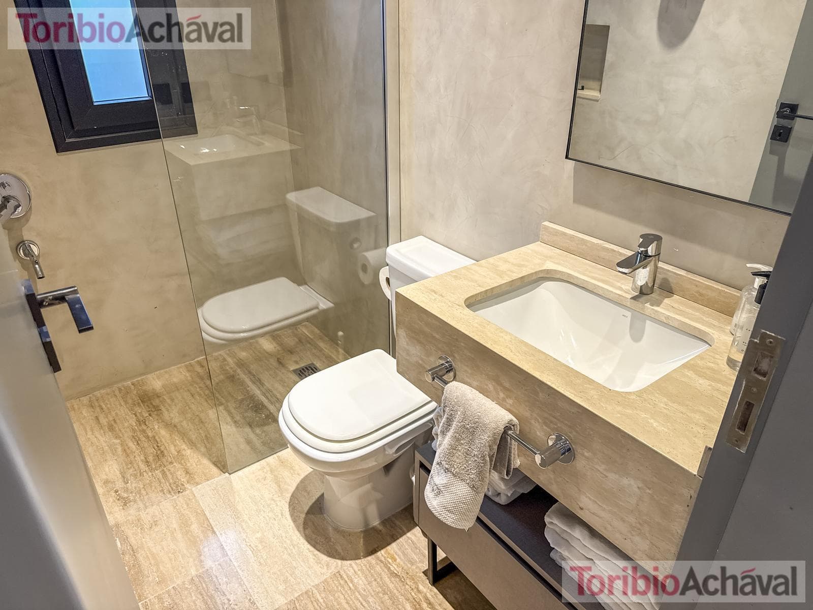 Lakefront home for sale, designed to let you enjoy the scenery of Virazon, 8 rooms (watch video)