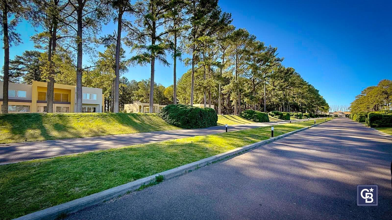 Interior Lot for Sale, 1,500 m² at Los Pinares Country Club - Exaltación de la Cruz