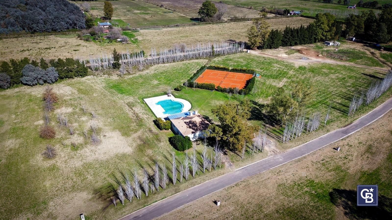 Interior Lot for Sale, 1,500 m² at Los Pinares Country Club - Exaltación de la Cruz
