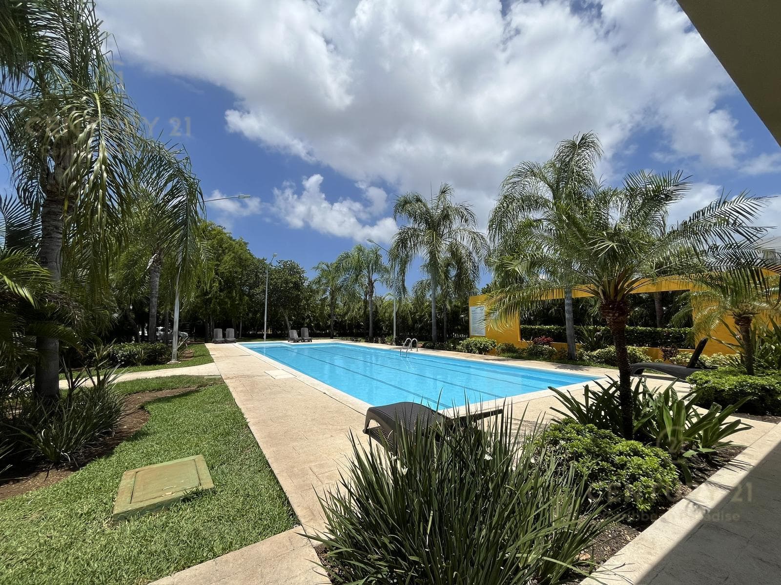 House for Rent: 3-Bedroom, Furnished, with Private Pool in Olivos 3, Playa del Carmen P4605