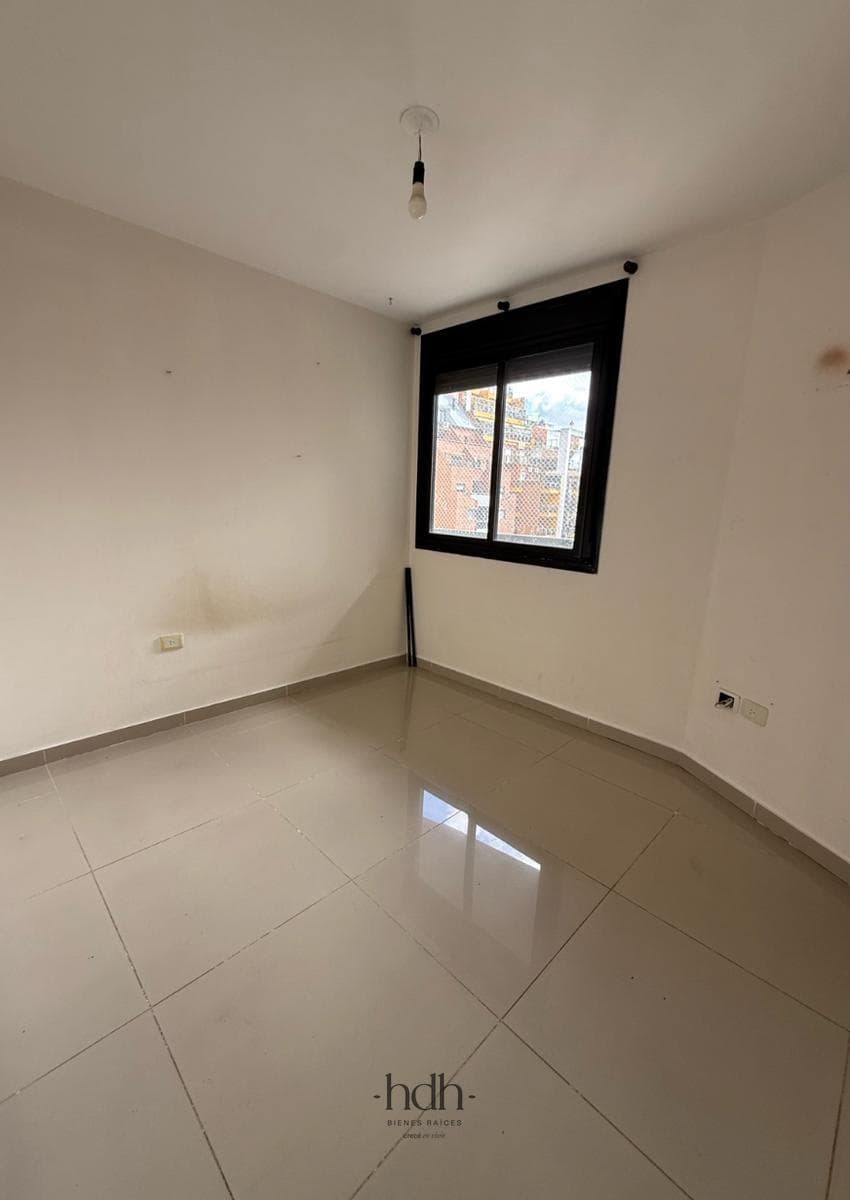 2-bedroom apartment for sale with balcony and new kitchen in Córdoba