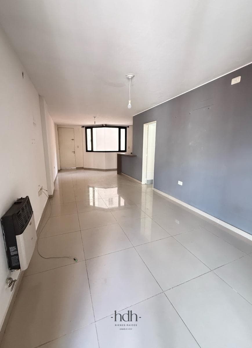 2-bedroom apartment for sale with balcony and new kitchen in Córdoba