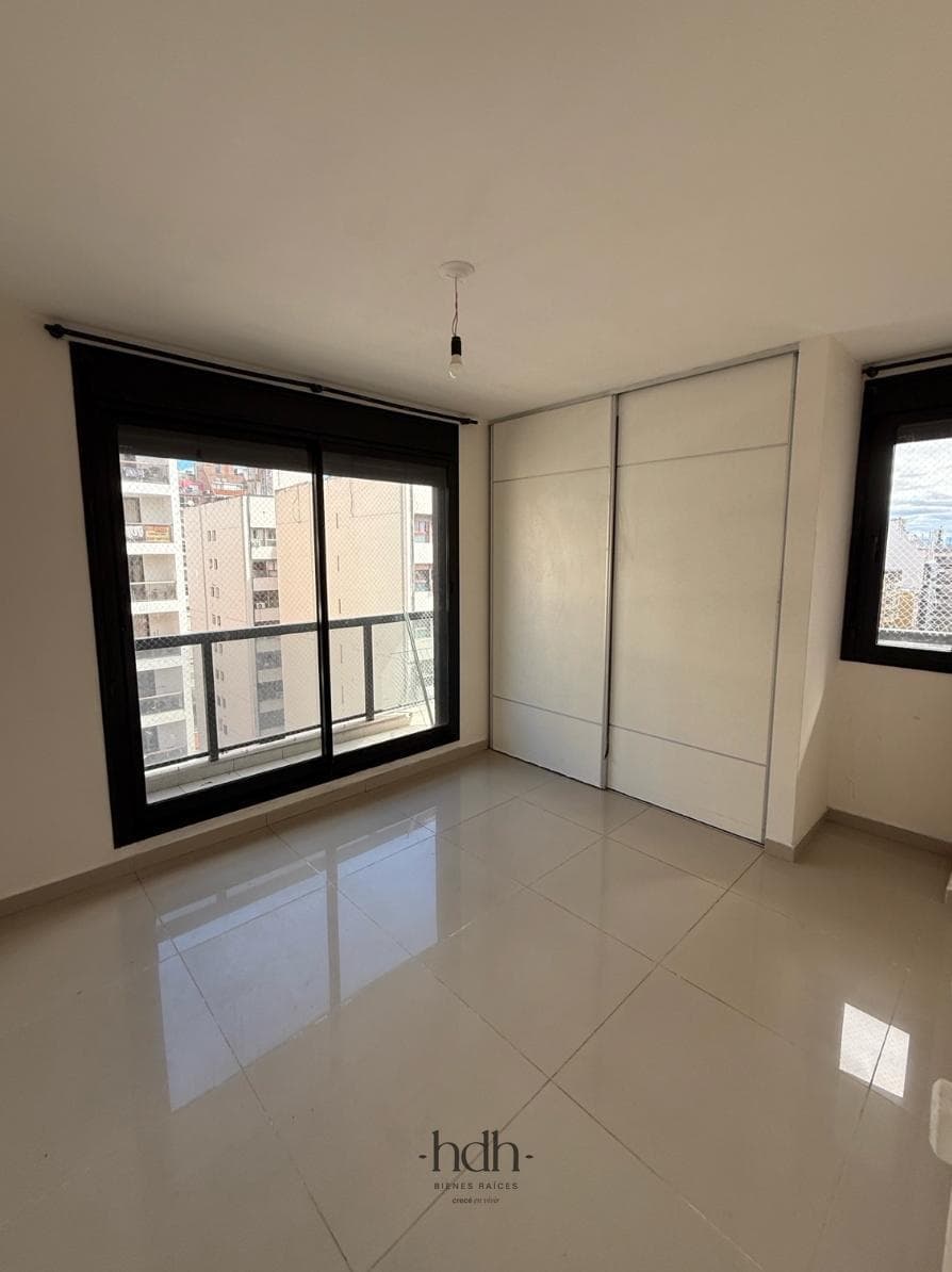 2-bedroom apartment for sale with balcony and new kitchen in Córdoba