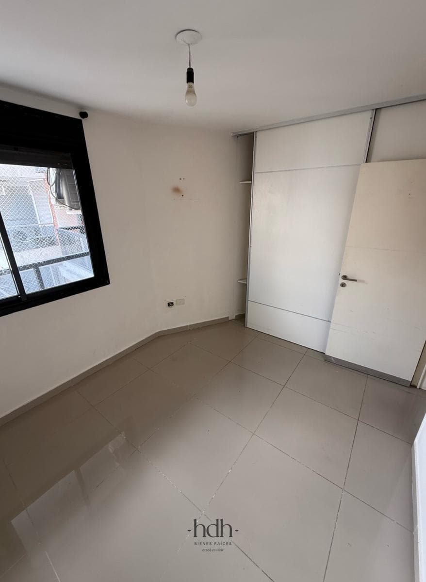 2-bedroom apartment for sale with balcony and new kitchen in Córdoba