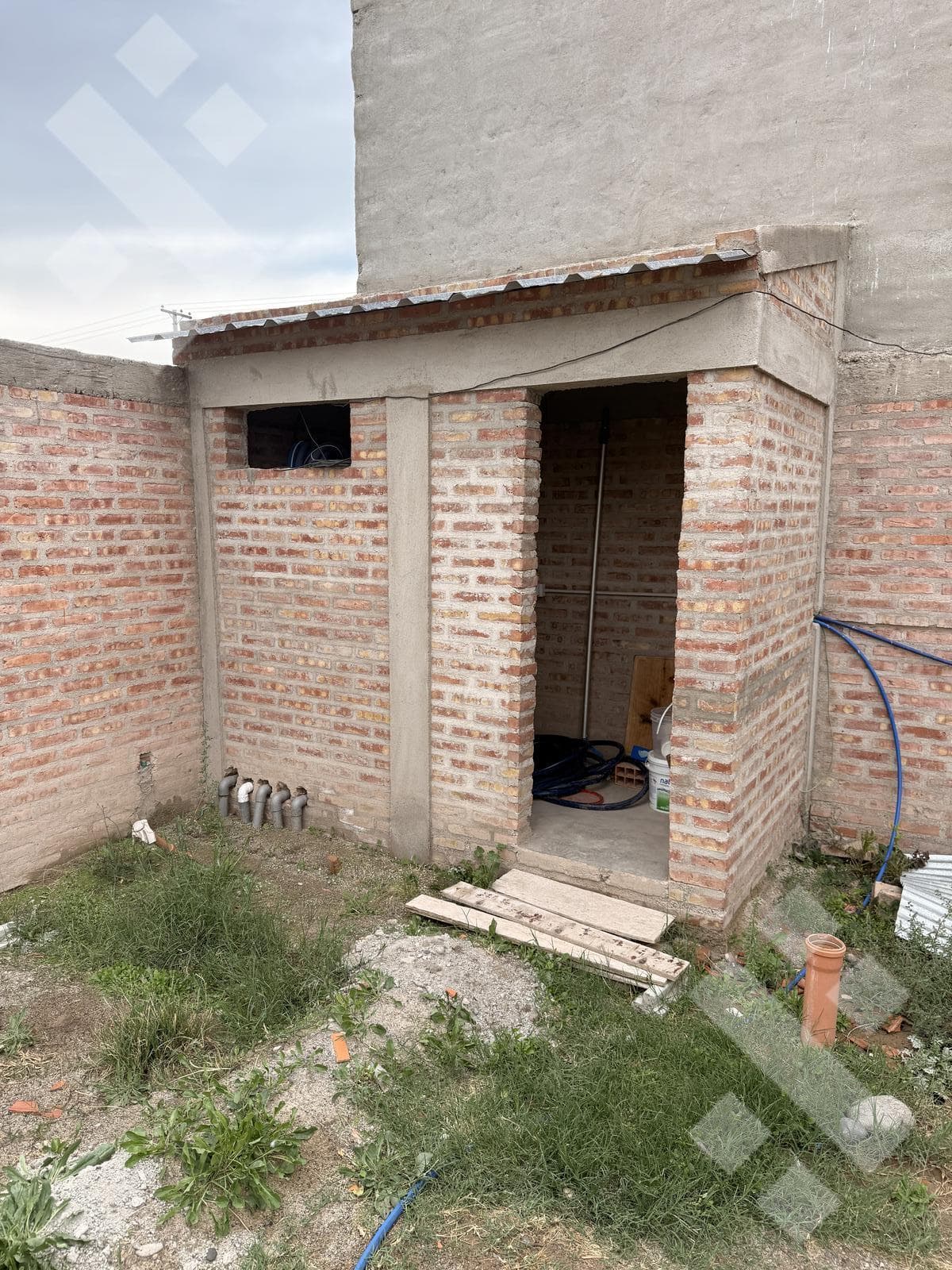 3-BEDROOM HOUSE FOR SALE (UNDER CONSTRUCTION) - DON HIGINIO NEIGHBORHOOD, FERNANDEZ ORO