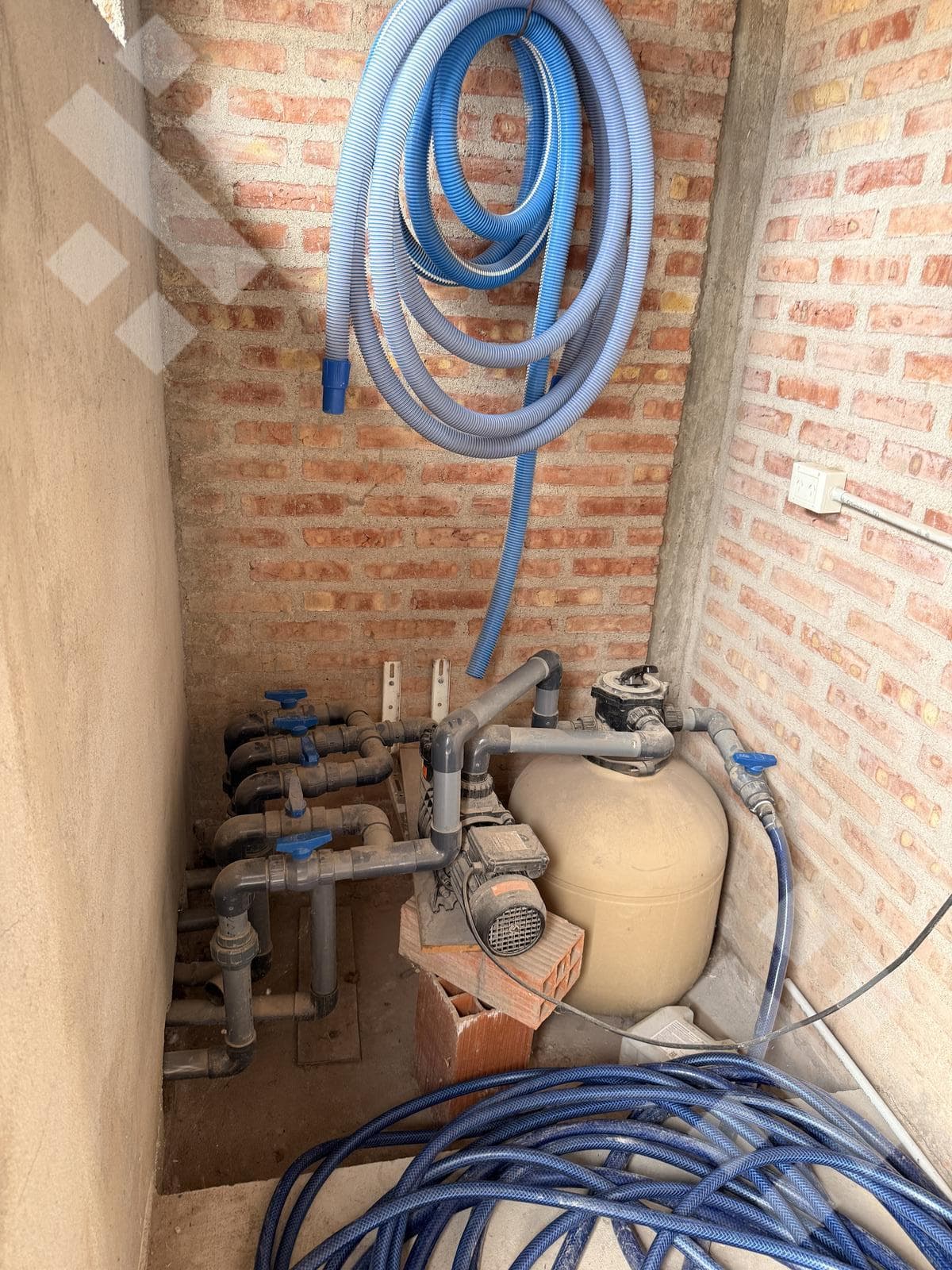 3-BEDROOM HOUSE FOR SALE (UNDER CONSTRUCTION) - DON HIGINIO NEIGHBORHOOD, FERNANDEZ ORO