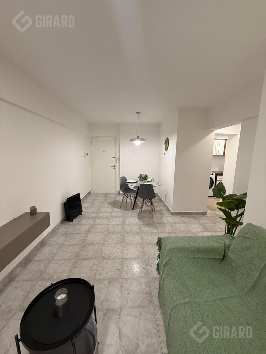 Two-room apartment for sale in La Perla, eligible for financing and renovated