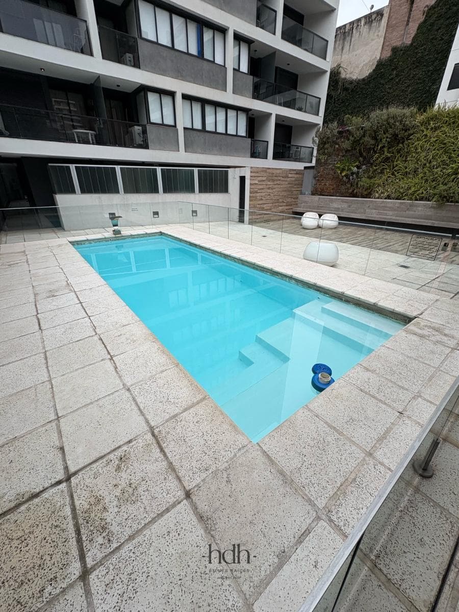 2-bedroom, 2-bathroom apartment for sale with a balcony and a new kitchen in Córdoba