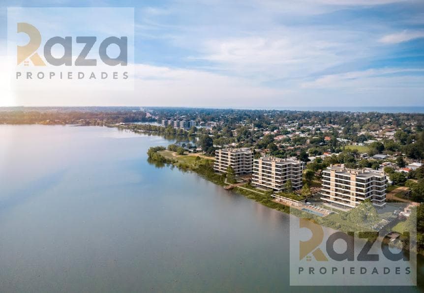 2-Bedroom Apartment for Sale in Parque Carrasco
