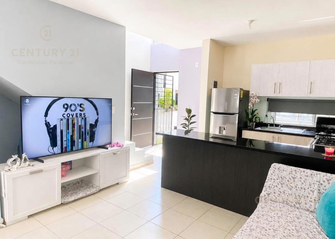 House for Sale in the Riviera Condominium, Playa del Carmen, P4610