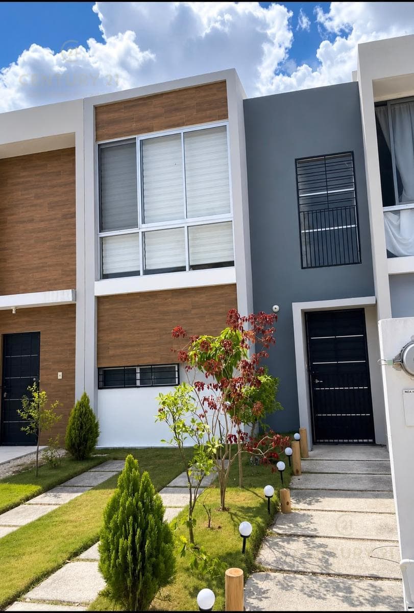 House for Sale in the Riviera Condominium, Playa del Carmen, P4610