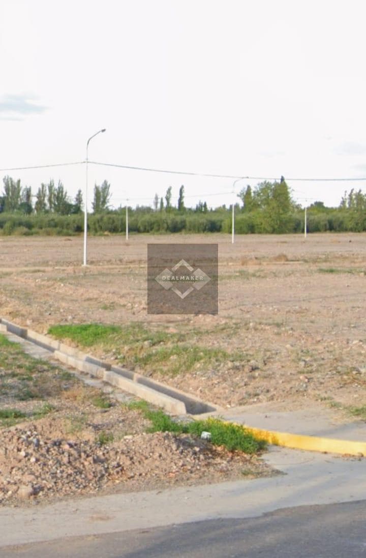 LAND FOR SALE IN THE AGUA Y ENERGIA NEIGHBORHOOD, 28 MAIPU