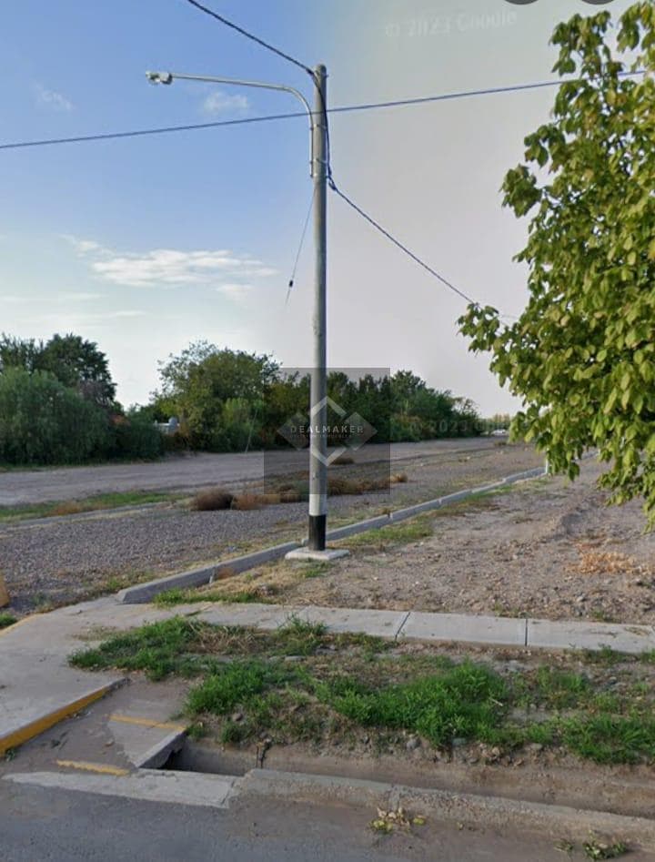 LAND FOR SALE IN THE AGUA Y ENERGIA NEIGHBORHOOD, 28 MAIPU