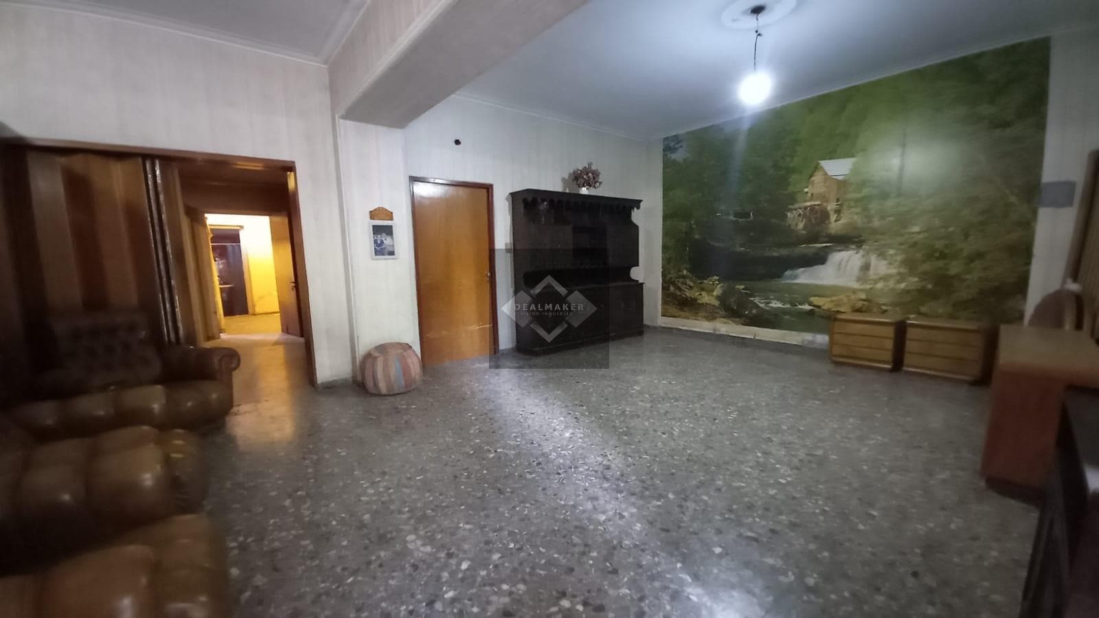 HOUSE FOR SALE IN GUAYMALLEN, JUST A FEW BLOCKS FROM DOWNTOWN