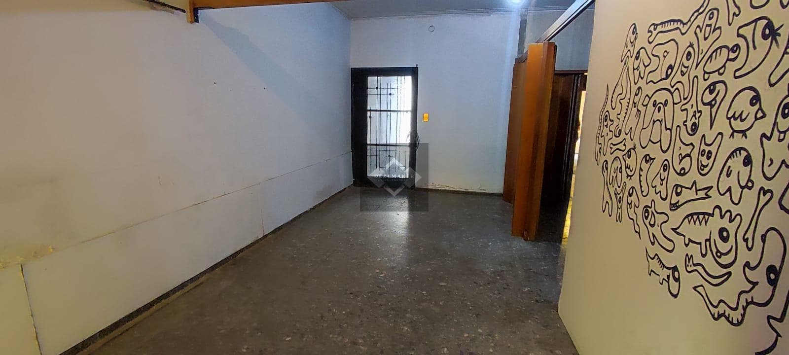 HOUSE FOR SALE IN GUAYMALLEN, JUST A FEW BLOCKS FROM DOWNTOWN