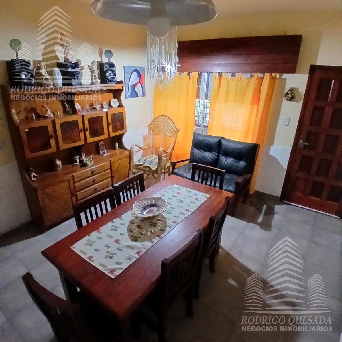 Spacious 3-room apartment with a garage
