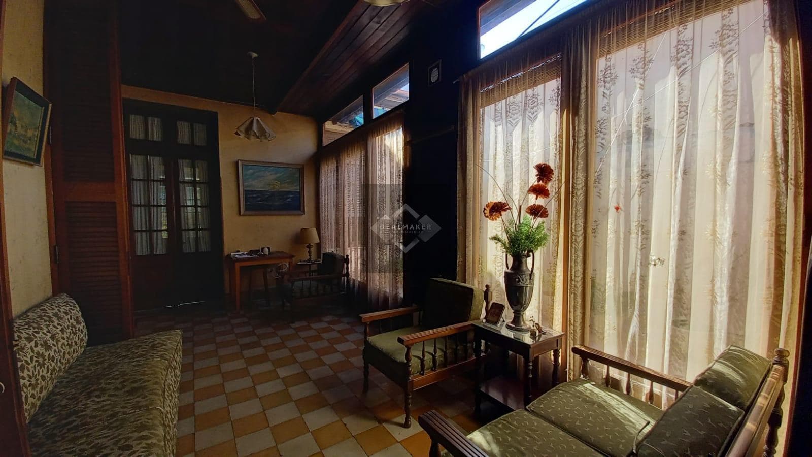 Old Villa in Mendoza City