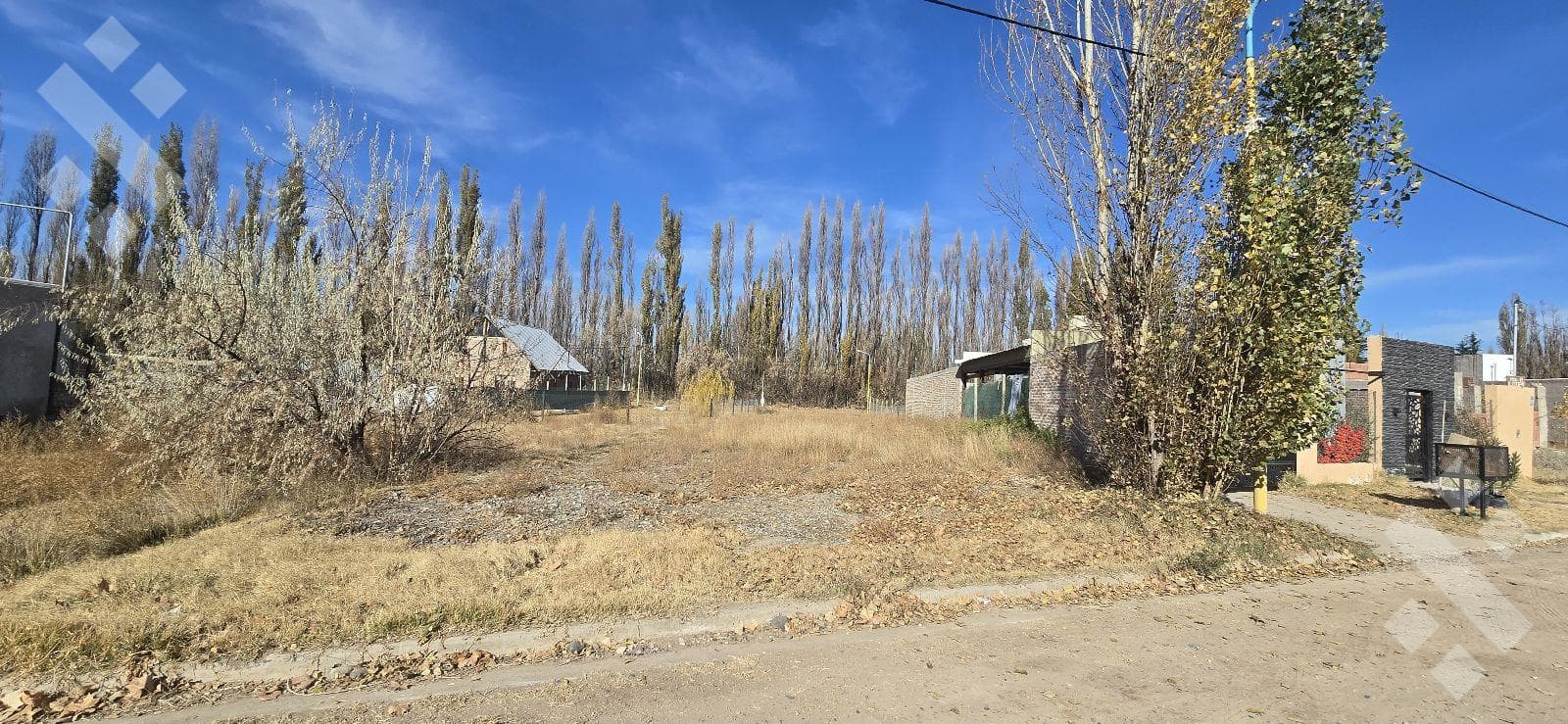 Lot for Sale in the Rio Sereno Neighborhood - Centenario