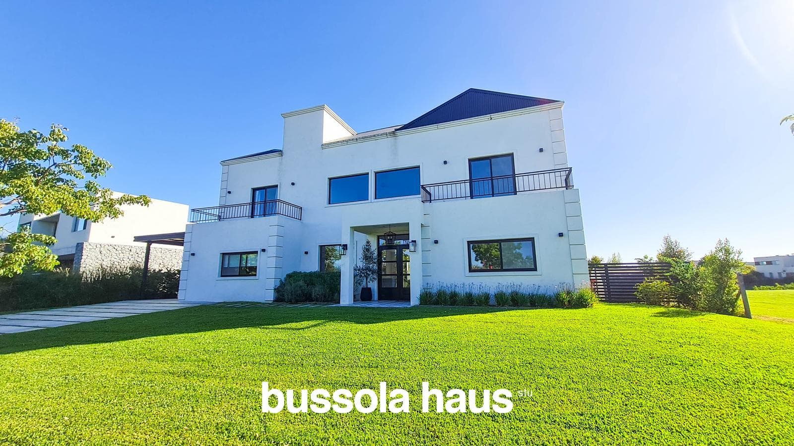 8-room house for sale with a pool in Ceibos Puertos Escobar