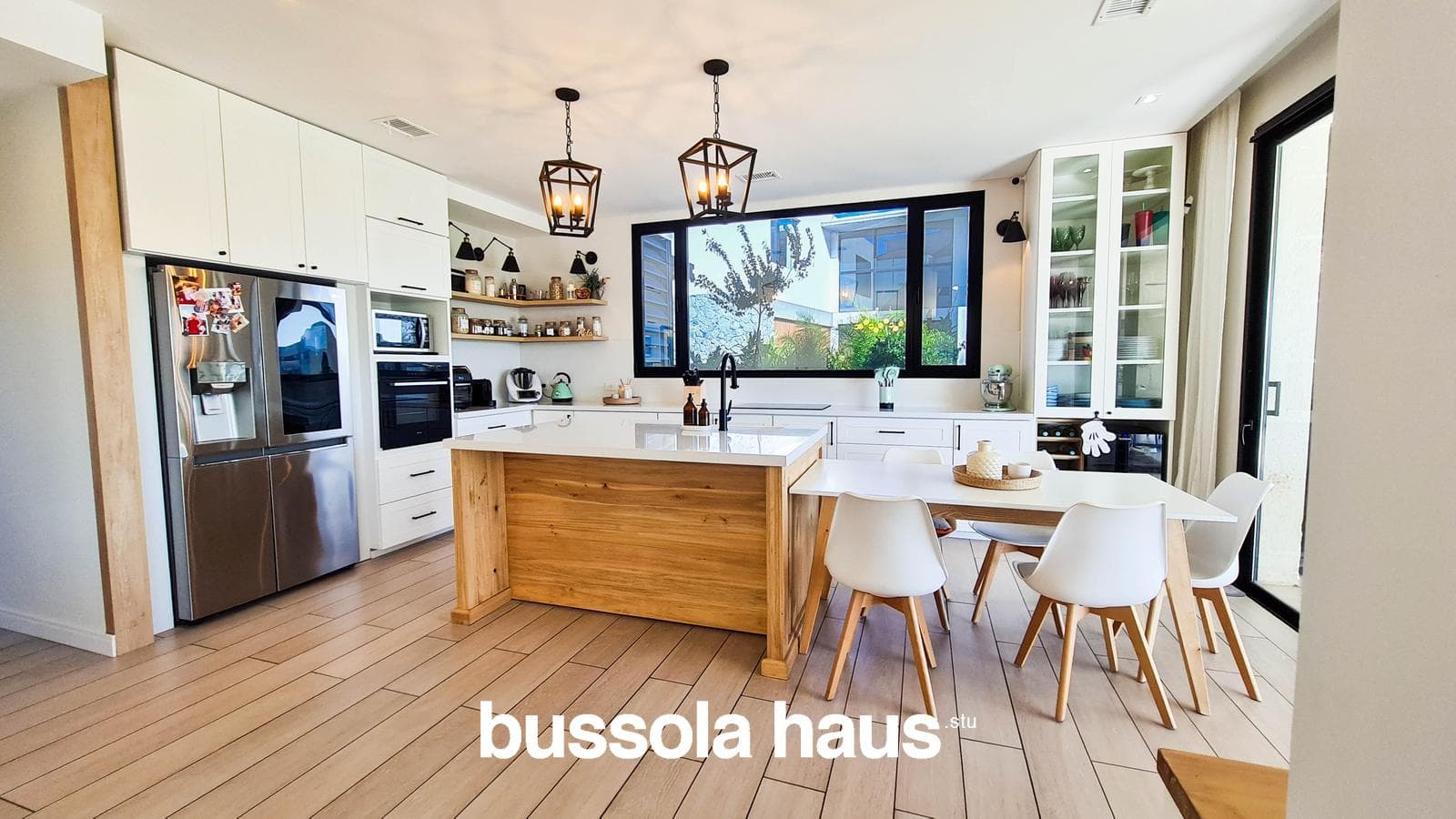 8-room house for sale with a pool in Ceibos Puertos Escobar
