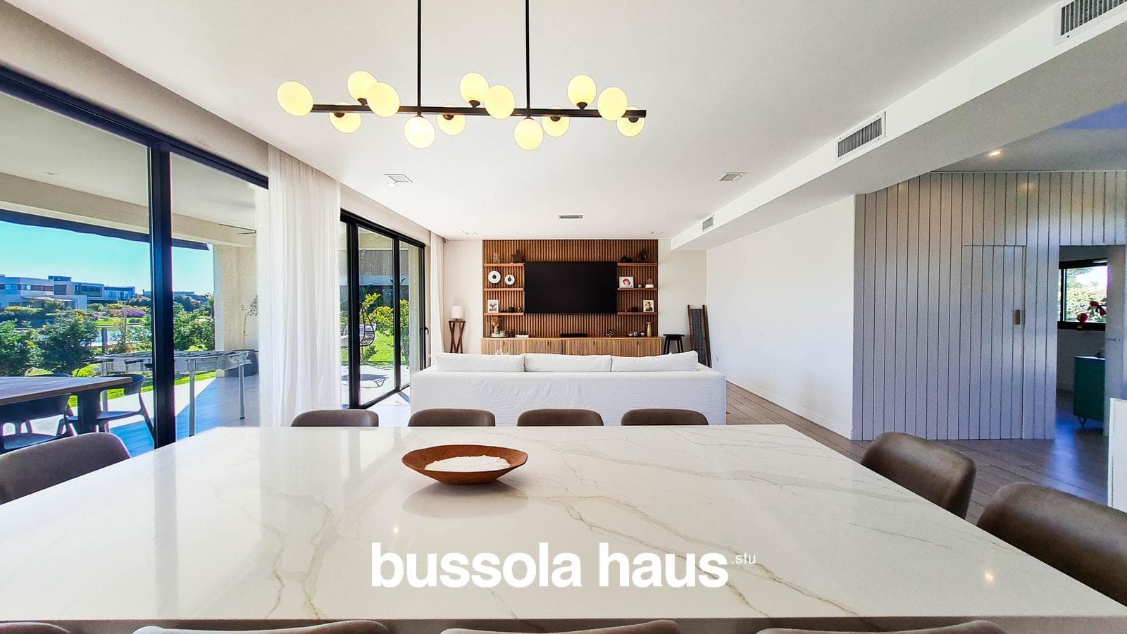 8-room house for sale with a pool in Ceibos Puertos Escobar