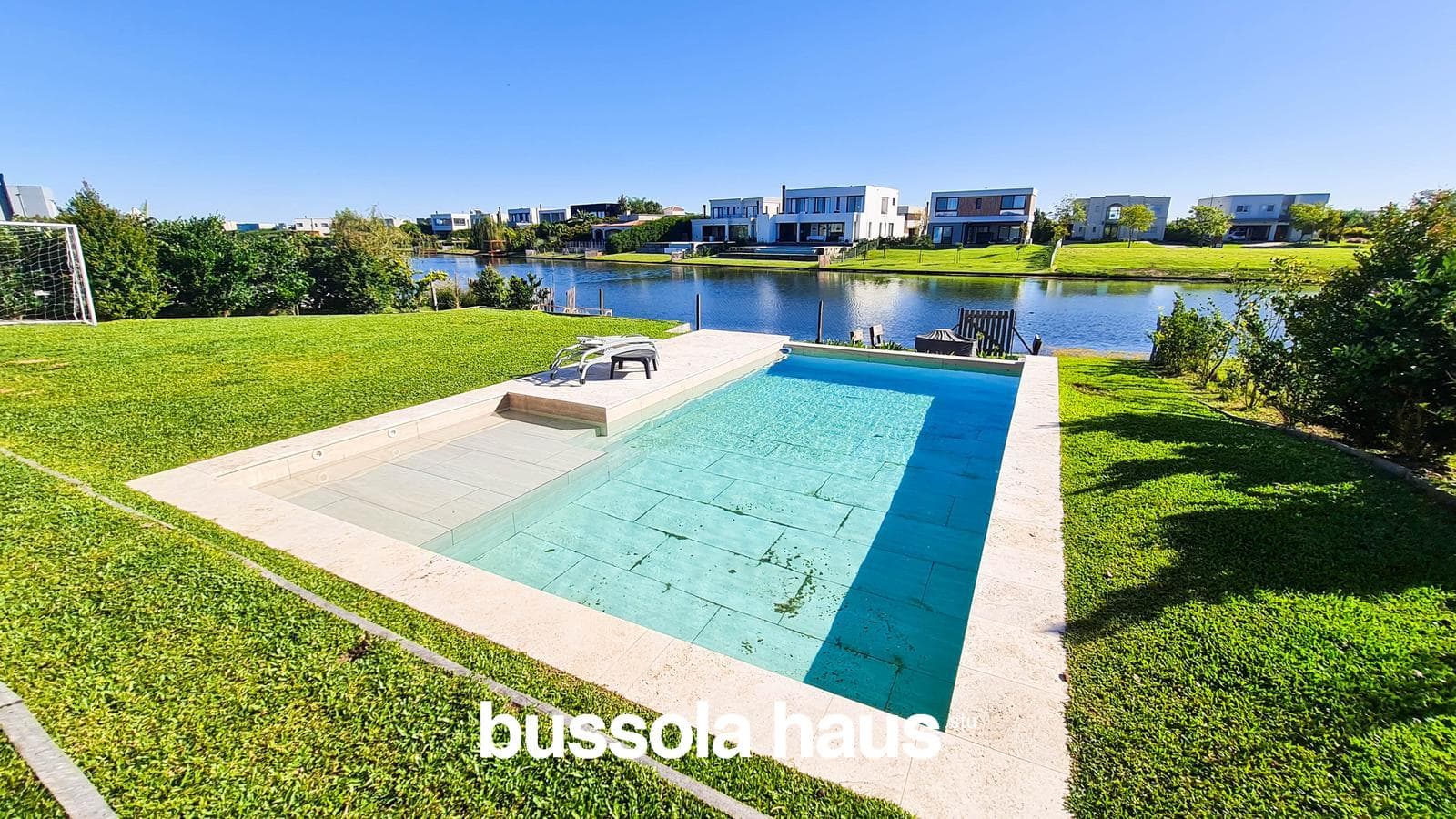 8-room house for sale with a pool in Ceibos Puertos Escobar