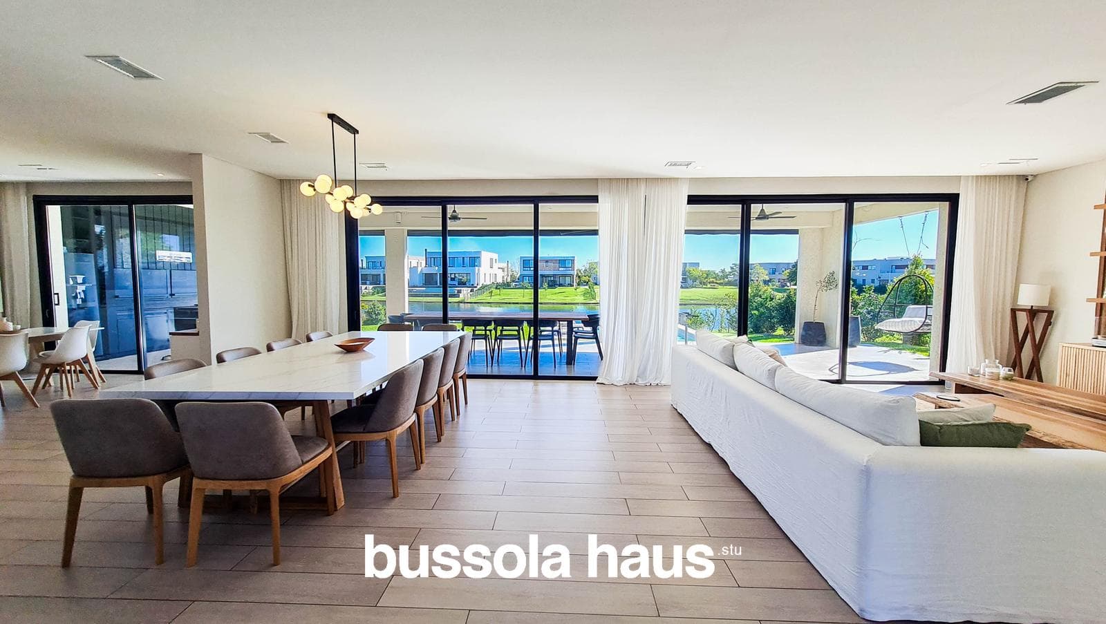 8-room house for sale with a pool in Ceibos Puertos Escobar