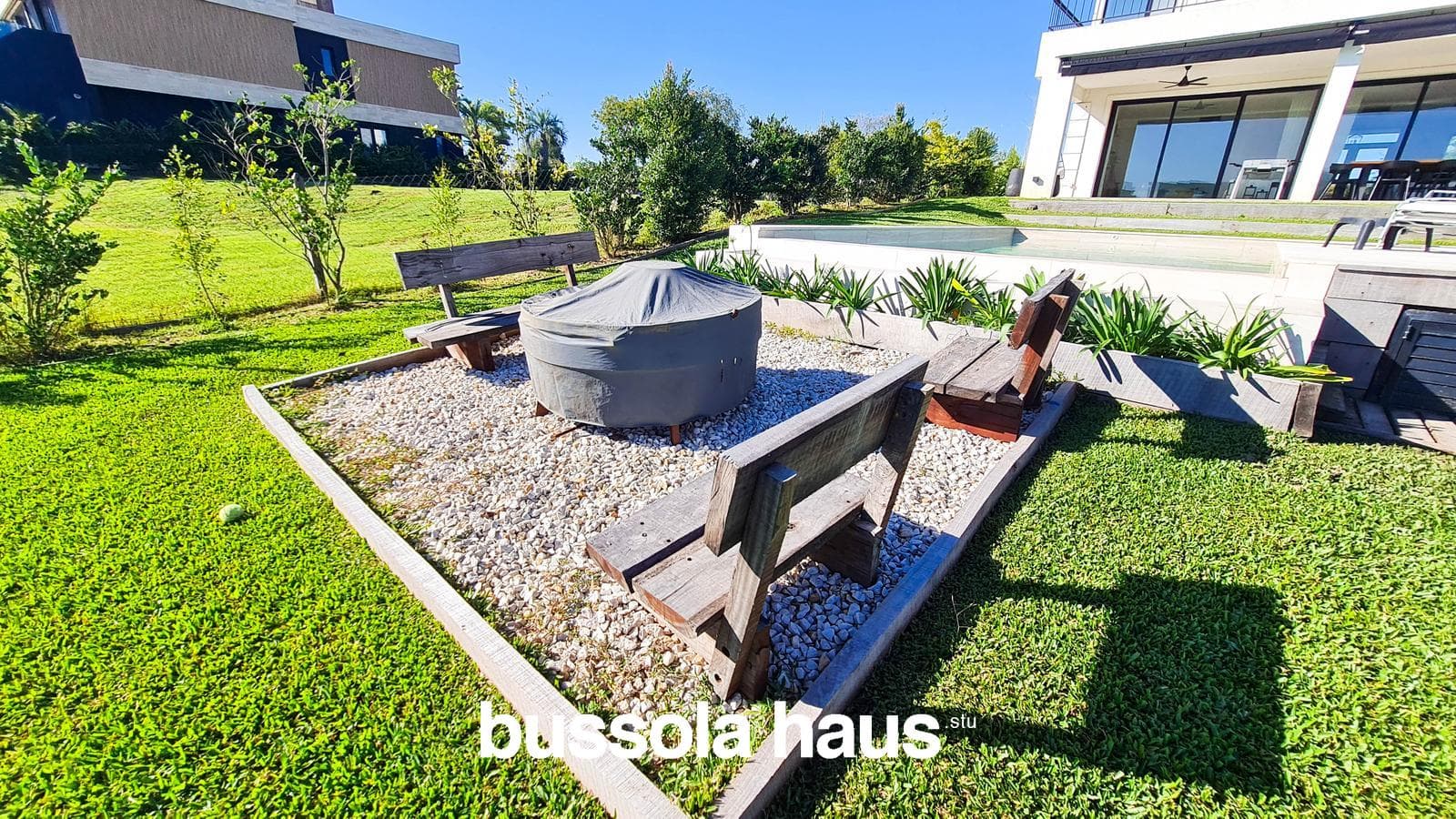 8-room house for sale with a pool in Ceibos Puertos Escobar