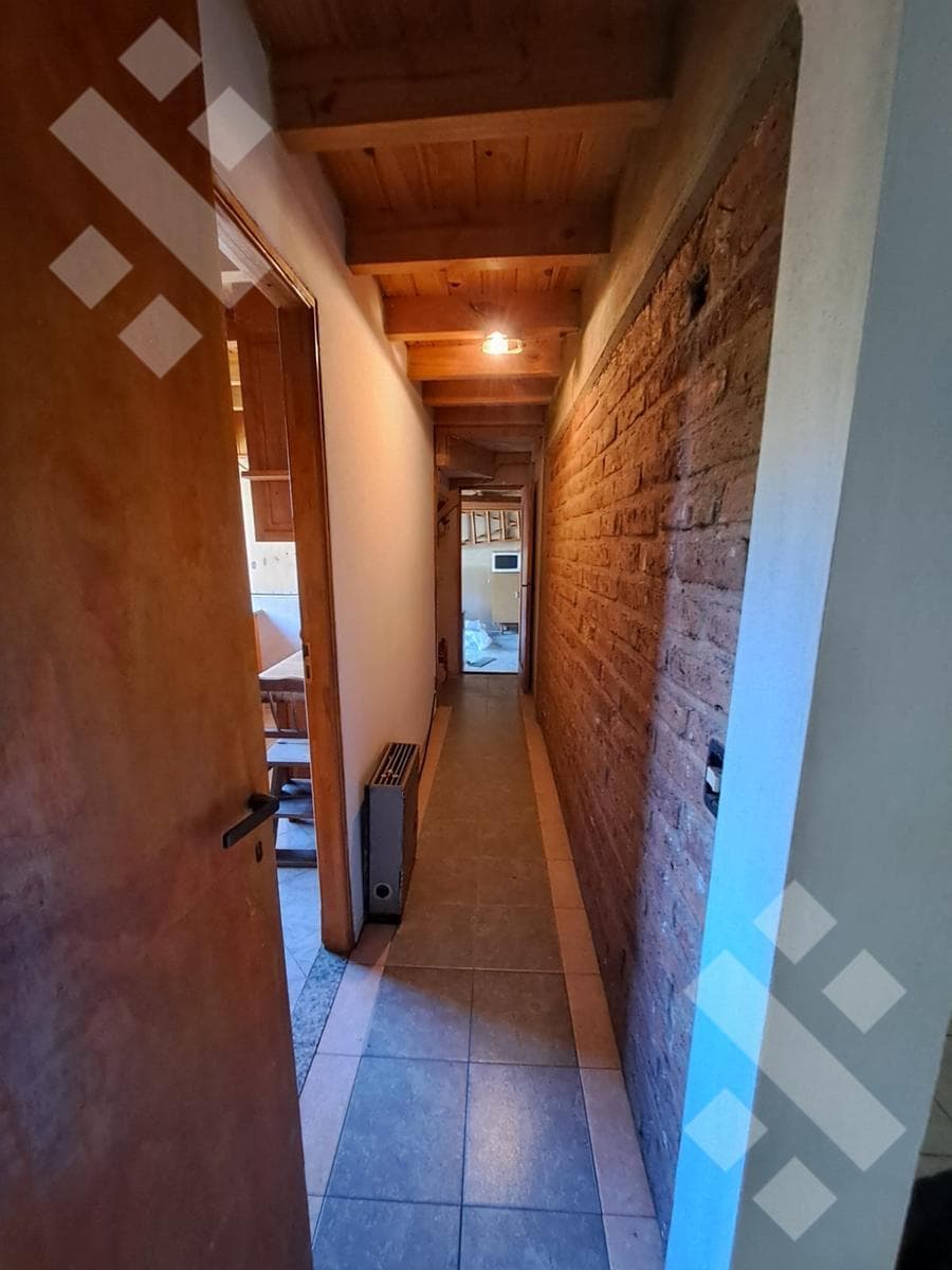 OPPORTUNITY: HOUSE AND APARTMENT in La Cascada