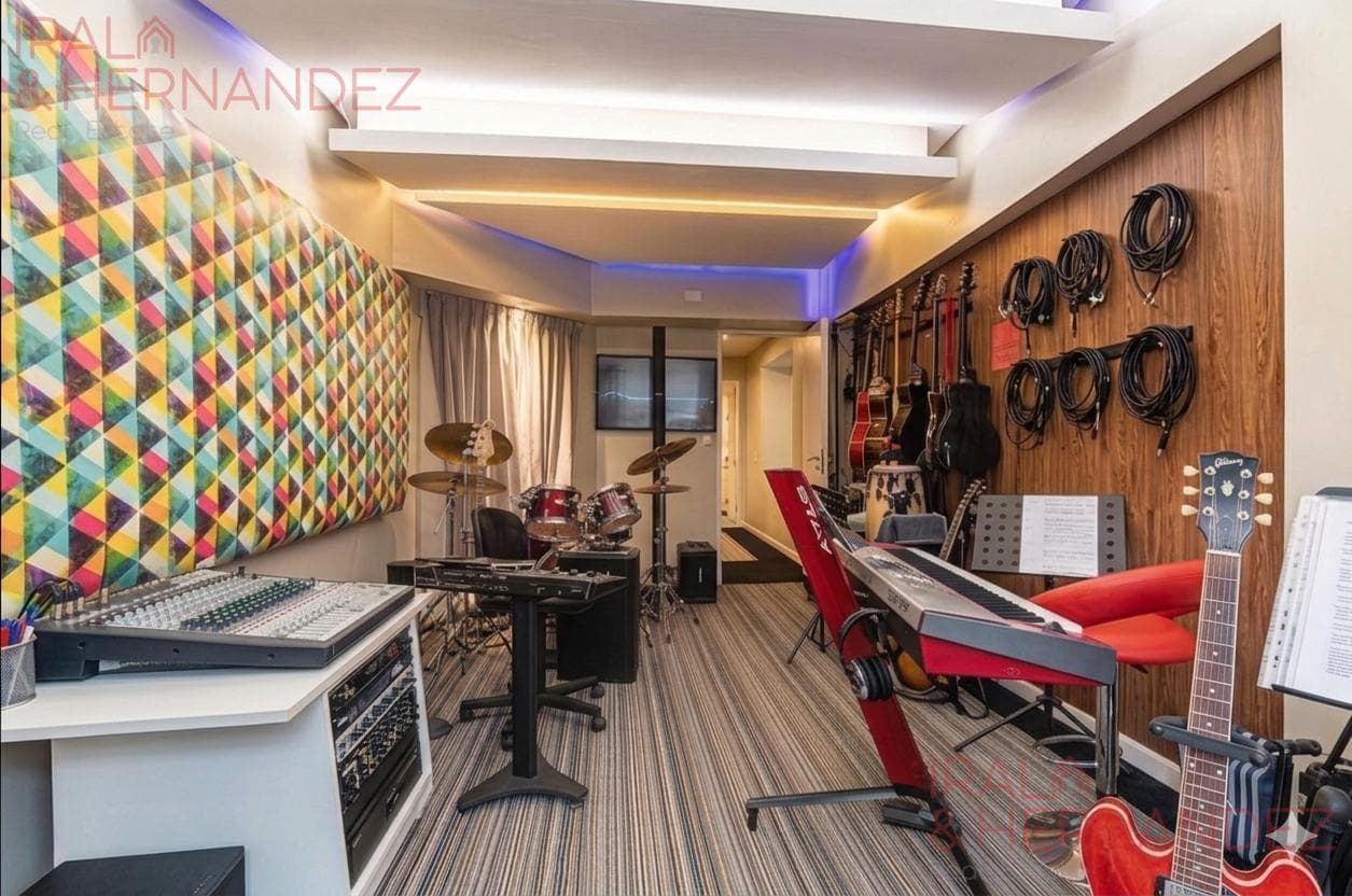4-Room Apartment for Sale with Parking Space in Rosedal - Palermo