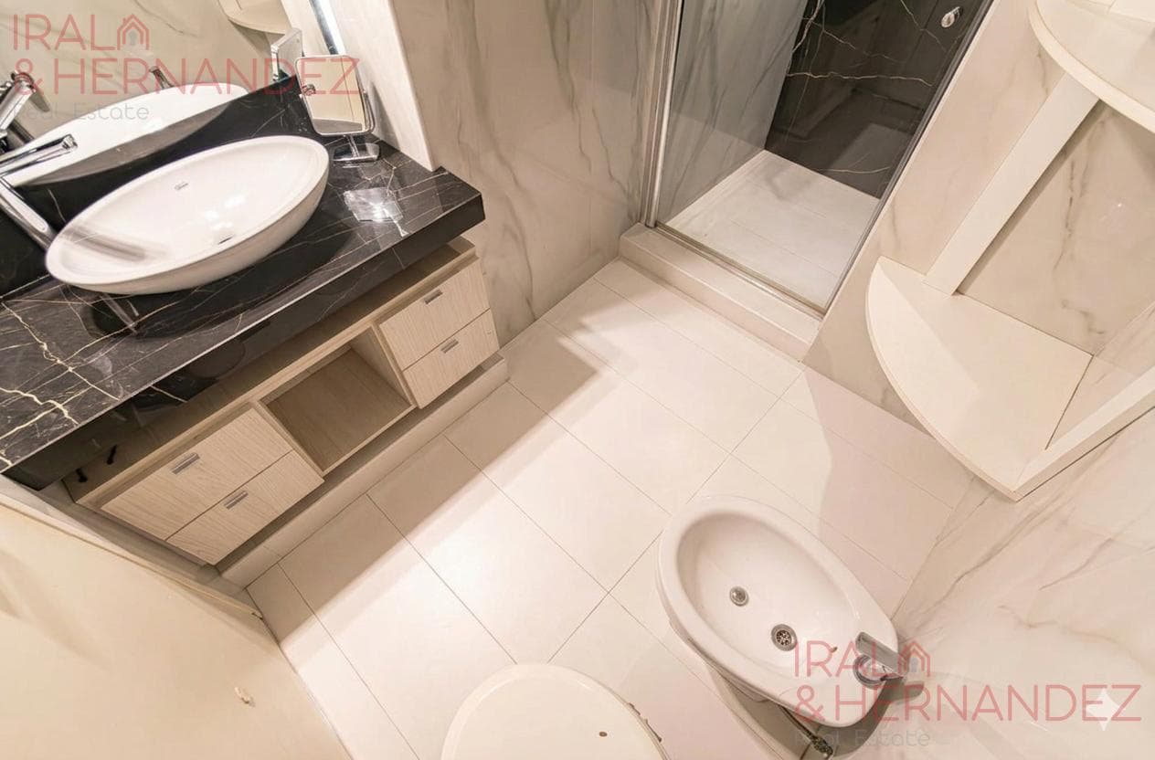 4-Room Apartment for Sale with Parking Space in Rosedal - Palermo