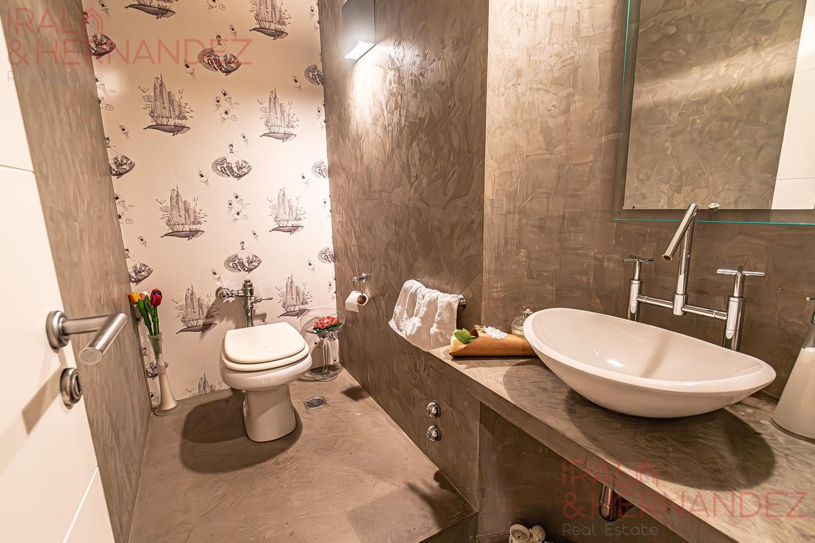 4-Room Apartment for Sale with Parking Space in Rosedal - Palermo