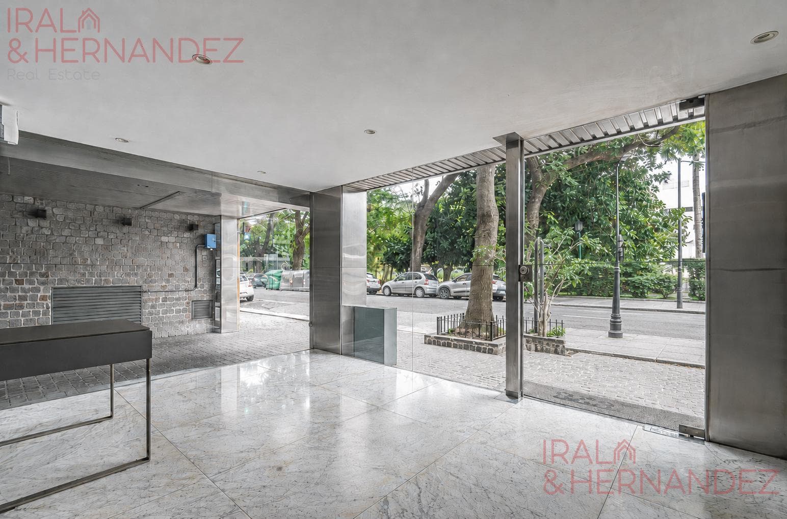 4-Room Apartment for Sale with Parking Space in Rosedal - Palermo