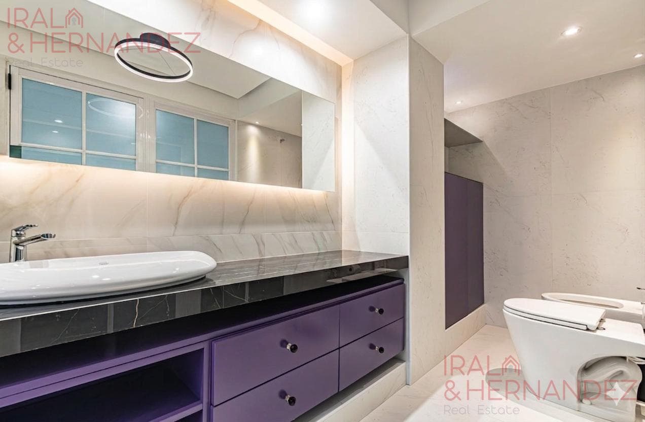 4-Room Apartment for Sale with Parking Space in Rosedal - Palermo