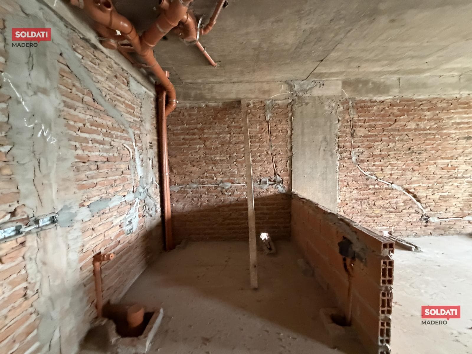 2-Room Apartment for Sale with Balcony - Chacarita