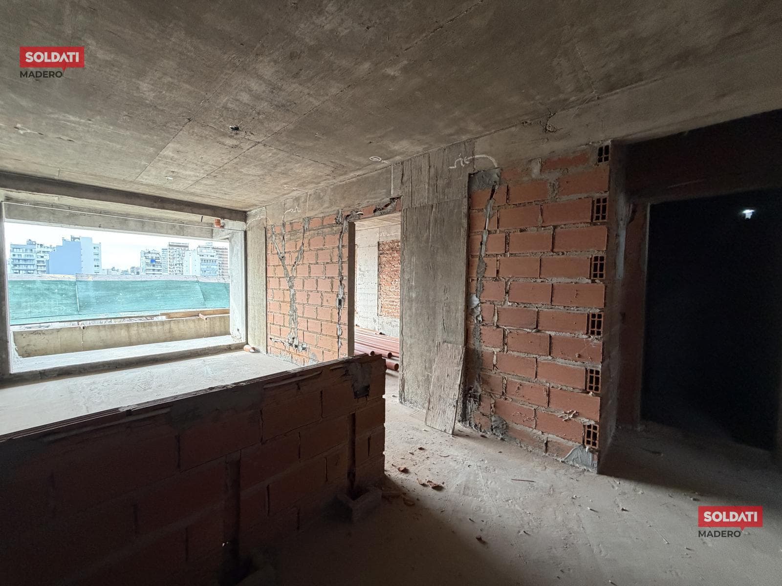 2-Room Apartment for Sale with Balcony - Chacarita