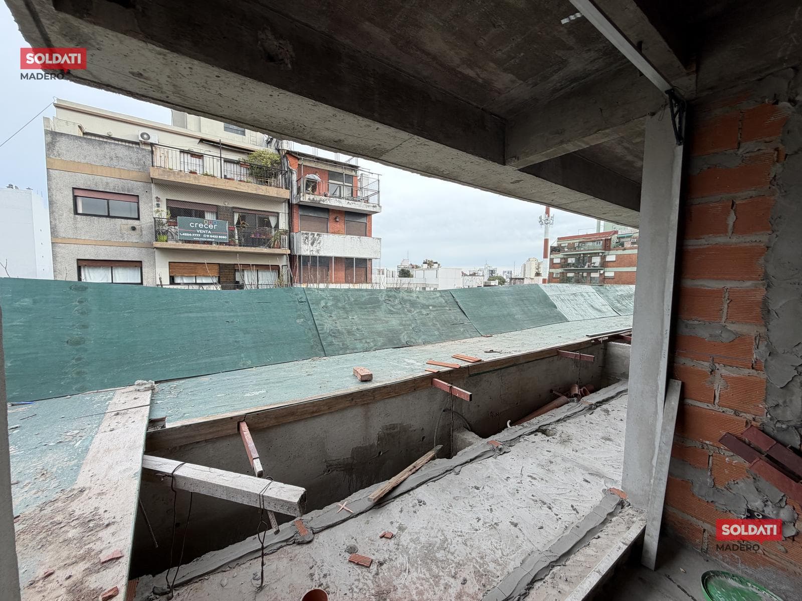 2-Room Apartment for Sale with Balcony - Chacarita