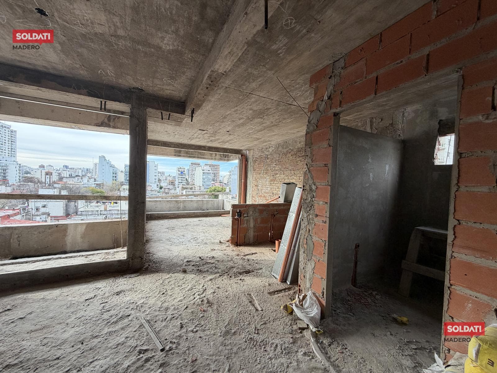 3-Room Apartment for Sale with Balcony - Chacarita
