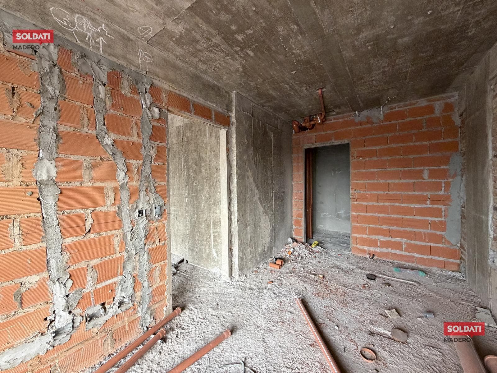 3-Room Apartment for Sale with Balcony - Chacarita