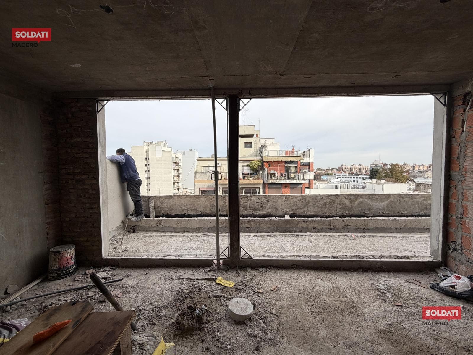 2-Room Apartment for Sale with Balcony - Chacarita
