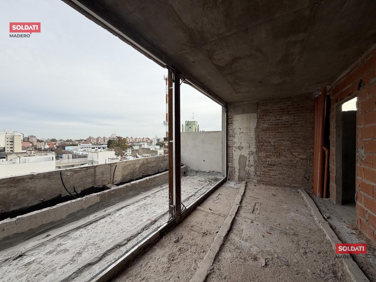 2-Room Apartment for Sale with Balcony - Chacarita