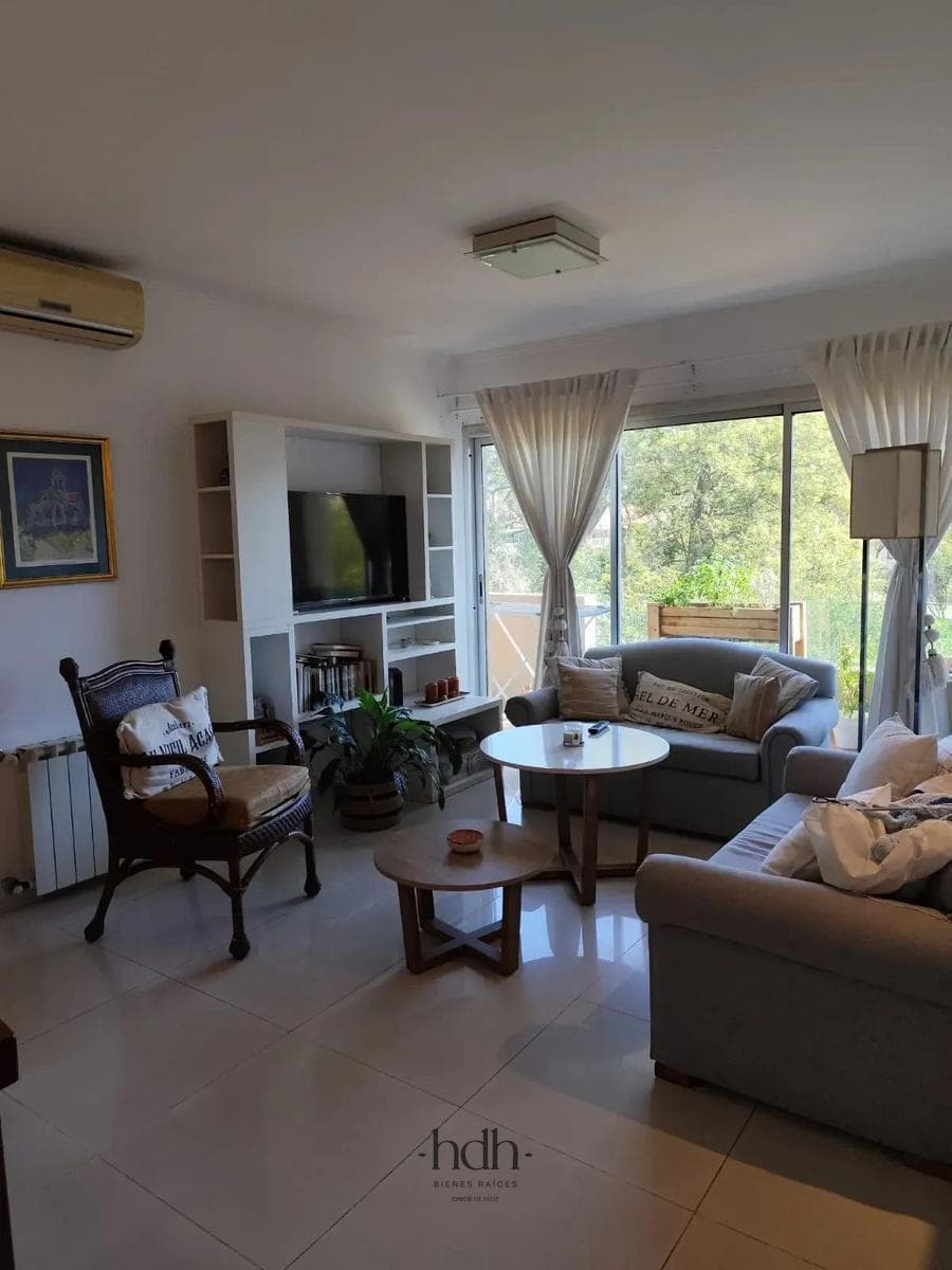 Mai TeI Apartment for Sale: 2 bedrooms, 1 bathroom, with garage; eligible for financing