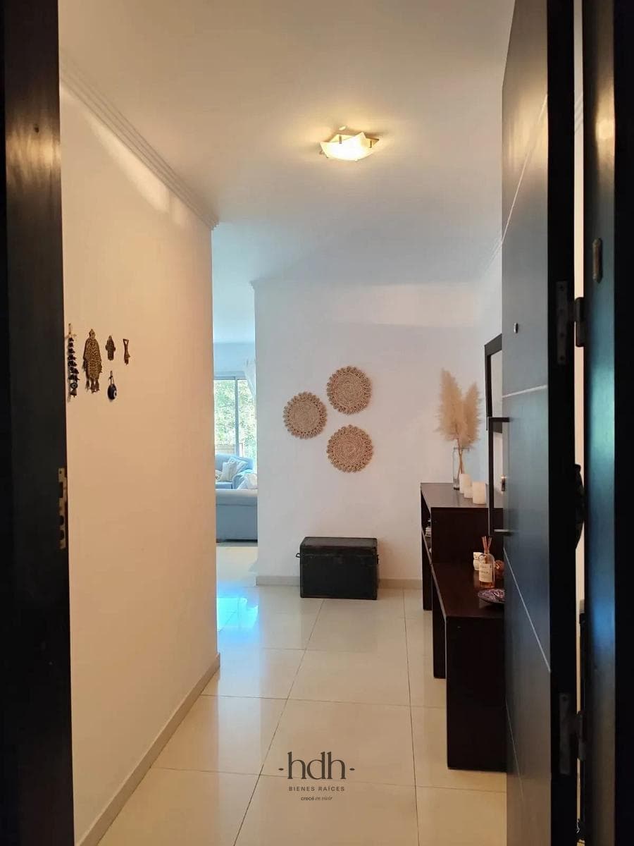 Mai TeI Apartment for Sale: 2 bedrooms, 1 bathroom, with garage; eligible for financing