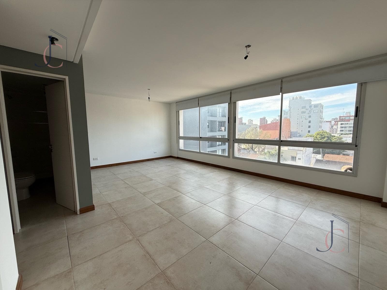 STUDIO APARTMENT (CAN BE DIVIDED) FOR RENT IN SOUTH MORÓN