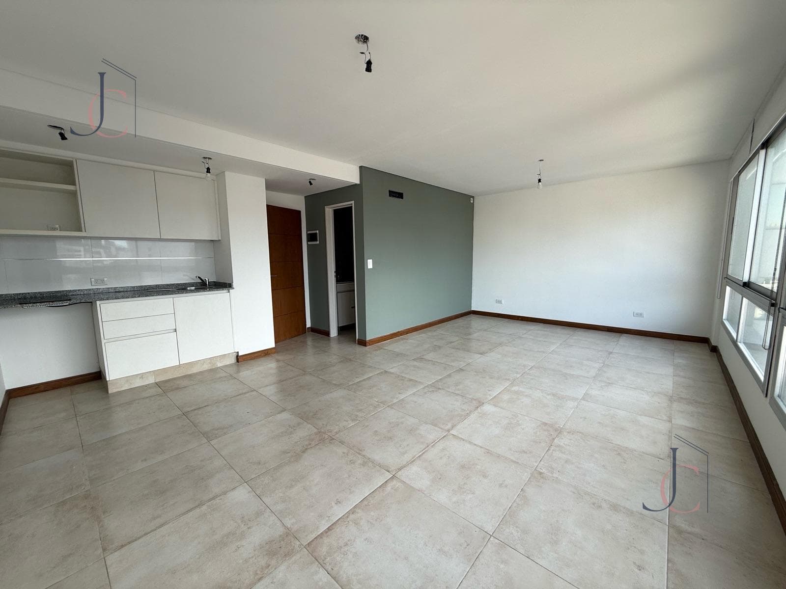 STUDIO APARTMENT (CAN BE DIVIDED) FOR RENT IN SOUTH MORÓN