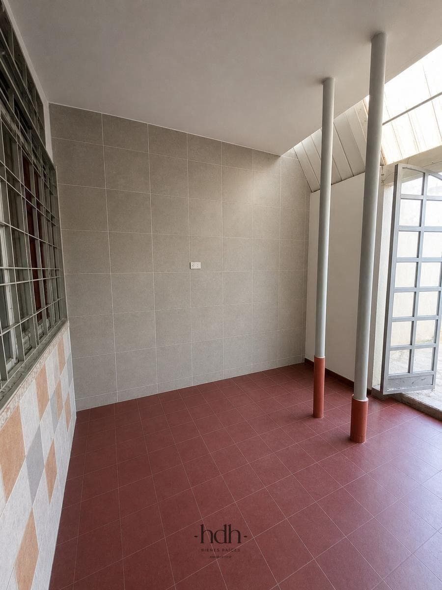 House for sale: 2 bedrooms, 1 bathroom, patio, plus an apartment